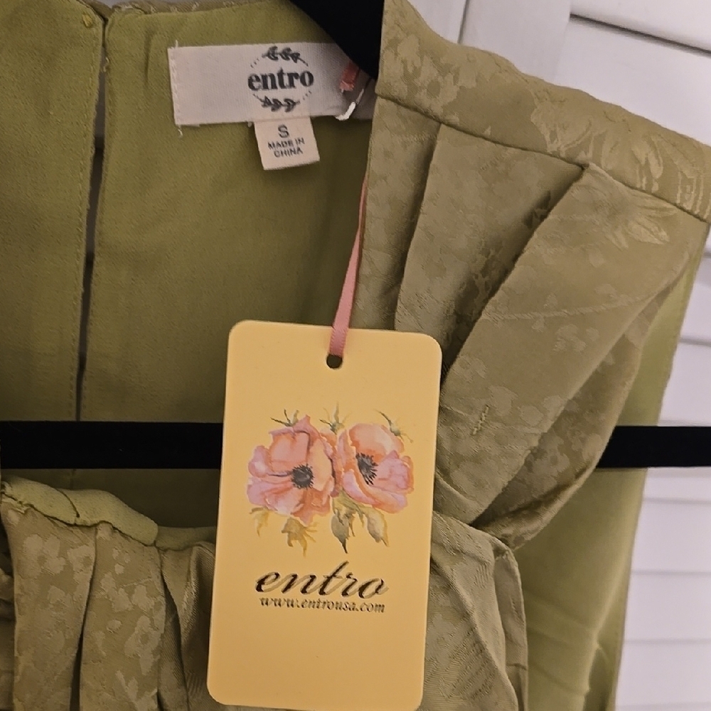 ENTRO Womens Olive Green Sleeveless Blouse - Picture 4 of 7